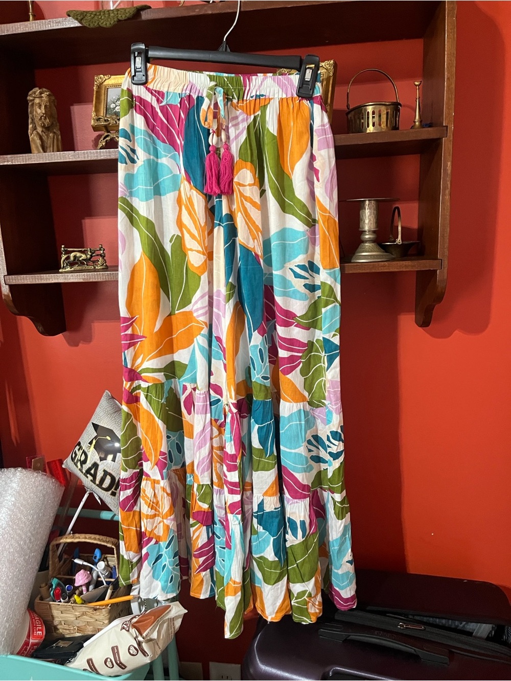 True Destinations Crop Wide Ruffle Leg Pants Size XS Tropical Print Pull On